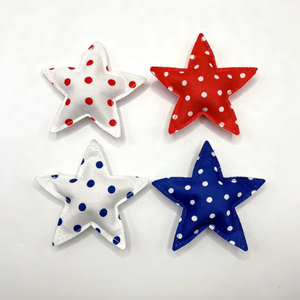 Adornos de Peluche Patrióticos Hechos a Mano para el Día de la Independencia de EE. UU., Decoración a Cuadros Rojos, Blancos y Azules con Rayas, Decoración para Fiestas del 4 de Julio, Adornos de Estrellas de Peluche - Product Image 3