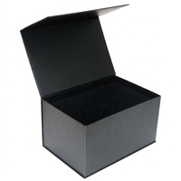 Boîte cadeau rectangulaire personnalisée avec fermeture magnétique. Nous proposons des options de personnalisation du matériau, de la taille et de la fabrication pour répondre à des besoins d'emballage variés.
