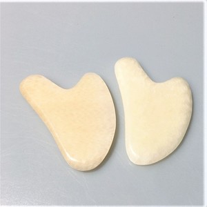 Soins de la peau jaune pierre brosse <span class=keywords><strong>gua</strong></span> <span class=keywords><strong>sha</strong></span> jaune jade outil de beauté pour les yeux <span class=keywords><strong>cou</strong></span> - Product Image 5