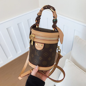 PU Leather Lady Luxury Bucket Bags Popular Style Women's Messenger Bags Women's Simple Trendy Single-shoulder Crossbody - Product Image 1