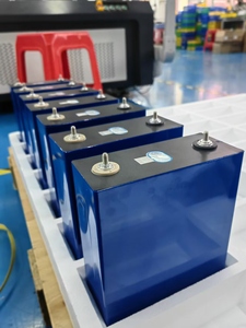 딥 사이클 3.2V 314Ah 280Ah 300Ah 프리즘 리튬 이온 배터리 셀 6000 사이클 수명 태양광 시스템 가전 제품 280Ah - Product Image 2