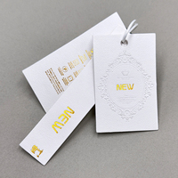Étiquettes suspendues personnalisées Yilida Modèle 002 avec logo blanc, dorure à chaud, pour vêtements en jean, en papier, pour cadeaux