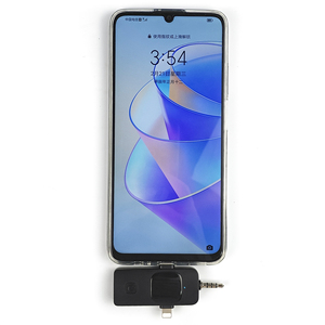 Fábrica 3-en-1 Micrófono dual Lavalier Micrófono inalámbrico Receptor dinámico portátil Micrófono con clip iPhone Cámara portátil Escritorio de mano - Product Image 6
