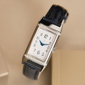 Reloj de Pulsera Elegante para Mujer, Diseño Exquisito, Caja Reversible con Diamantes, Cristal de Zafiro, Números Arábigos Azules, Correa de Cuero Negra - Product Image 3