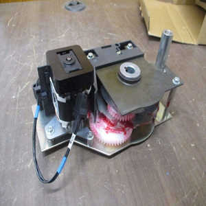 E in magazzino <span class=keywords><strong>Schnedier</strong></span> Masterpact Gear Motor 47893 100125vac Plc - Product Image 1