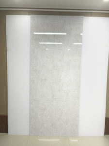 Panneau mural de douche en PVC effet marbre Carrera 1/1,2 m, qualité supérieure, imperméable, finition UV, panneau décoratif pour salle de bain - Product Image 5