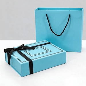 Juego <span class=keywords><strong>de</strong></span> Cajas y Bolsas <span class=keywords><strong>de</strong></span> Papel <span class=keywords><strong>de</strong></span> Diseño <span class=keywords><strong>de</strong></span> Lujo Personalizadas, Impresión Digital Personalizada, Logotipo Impreso, Cajas <span class=keywords><strong>de</strong></span> Regalo Plegables con Cierre Magnético - Product Image 1