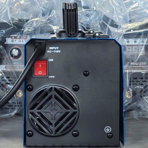 Máquina <span class=keywords><strong>de</strong></span> <span class=keywords><strong>Soldar</strong></span> <span class=keywords><strong>de</strong></span> Calidad Superior Monofásica 110v o 220v <span class=keywords><strong>3</strong></span> en 1 Máquinas <span class=keywords><strong>de</strong></span> <span class=keywords><strong>Soldar</strong></span> <span class=keywords><strong>de</strong></span> Cobre Completo Soldadoras Mig sin Gas - Product Image 4