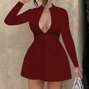 เดรสแฟชั่นผู้หญิงแบบใหม่ ทรงเข้ารูป คอวี แขนยาว ดีไซน์หรูหรา เซ็กซี่ - Product Image 2