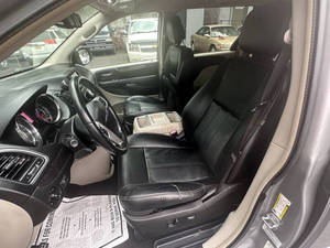 Venta al por mayor de minivans usadas 2015 de 4 puertas con volante a la izquierda, asientos de cuero, cámara trasera, control de crucero adaptativo y luces LED. - Product Image 6