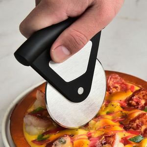 Cortador de Pizza Kingwise Personalizado al por Mayor, Rueda de Acero Inoxidable Superafilada con Protector de Cuchilla, Herramientas para Queso - Product Image 5