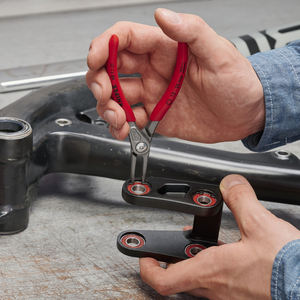 Pince à circlips de précision Knipex 12-25 mm pour trous internes, acier au chrome-vanadium de qualité industrielle - Product Image 1