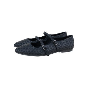 Elegante elegante donna Mary Jane scarpe uniche pelle di vacca in rilievo con doppia fibbia piatta e leggera - Product Image 1
