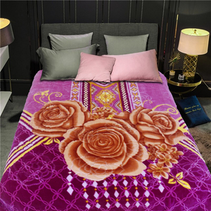 Super doux 100% polyester raschel couverture dubaï 1 pli 2 plis polaire couvertures personnalisées en relief tissé tapisserie jeter couverture - Product Image 1