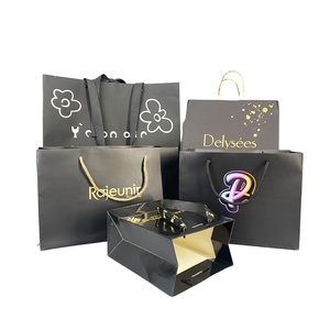 Bolsas de Regalo Rosas Personalizadas para Ropa de Lujo, Bolsas de Papel para Compras con Asas para Ropa - Product Image 1