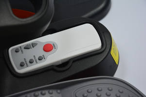 Elíptica debajo del escritorio, ejercitador de pedal sentado eléctrico, mini entrenador elíptico silencioso y compacto con monitor de pantalla y control remoto - Product Image 5