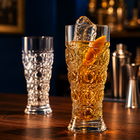 Fabrieksdirecte verkoop van 300ml diamantgeslepen bierglazen, dikwandig geperst glas, barartikelen, OEM logo's beschikbaar.