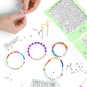 Cuentas de letras acrílicas redondas de 4x7 mm para hacer pulseras, juego de accesorios de joyería DIY - Product Image 5
