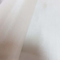 Tissu en fibre de verre à armure toile à haute perméabilité à la résine pour la fabrication de planches de surf et l'équipement de sports nautiques