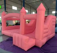 Vente flash : château gonflable blanc 4x4x3,5m, capacité 300kg, 4-6 personnes, installation facile pour mariage et usage commercial