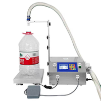 Machine de remplissage de liquides à grande vitesse avec pompe magnétique à commande numérique pour bouteilles en plastique, idéale pour parfums, huiles essentielles, lait et savon