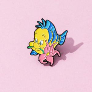 Broche en alliage polyvalente en forme de poisson-clown et sirène, gravée or, style dessin animé, <span class=keywords><strong>film</strong></span> et télévision, pour sac, artisanat métallique - Product Image 3