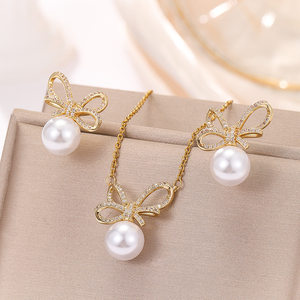 Ensemble collier et boucles d'oreilles en perles, collier et boucles d'oreilles en zircon papillon, collier et boucles d'oreilles réalistes, ensembles de collier et boucles d'oreilles en or - Product Image 3
