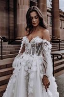 Robe de mariée à épaules dénudées à manches longues et à cœur brillant, robe de mariée en dentelle appliquée, robe de mariée de princesse Disney avec tulle scintillant