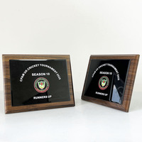 Trophée d'entreprise en bois et cristal avec gravure personnalisée MH-NJ00678