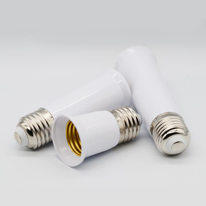 <span class=keywords><strong>Adaptateur</strong></span> de douille d'extension en plastique CE 95mm B22 vers <span class=keywords><strong>E27</strong></span> 250V 6A pour la rénovation d'éclairage - Vente en gros - Product Image 5