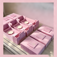 Boîte cadeau rigide à double porte blanche personnalisée avec insert en velours rouge, logo, emballage cosmétique pour soins de la peau, boîtes cadeaux d'entreprise, cadeau d'affaires