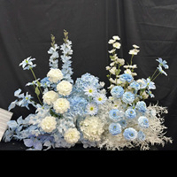 Arrangement floral de mariage tendance 2025, fleurs artificielles en soie rose et bleue pour l'allée de mariage, décoration d'entrée de mariage