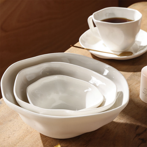 Produits <span class=keywords><strong>pour</strong></span> la maison vaisselle <span class=keywords><strong>en</strong></span> porcelaine fine de luxe personnalisée ensemble d'assiettes blanches <span class=keywords><strong>en</strong></span> porcelaine ensembles de vaisselle <span class=keywords><strong>en</strong></span> céramique <span class=keywords><strong>pour</strong></span> restaurant europé<span class=keywords><strong>en</strong></span> - Product Image 4