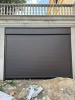 Porte à enroulement moderne en aluminium, porte automatique à enroulement en alliage d'aluminium isolée thermiquement et sécurisée pour atelier et garage