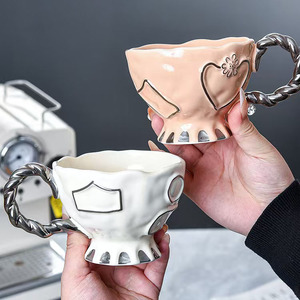 ถ้วยกาแฟสำหรับน้ำชายามบ่ายสไตล์ยุโรป ถ้วยเซรามิกขอบเงินสุดหรู ของขวัญคุณภาพสูง - Product Image 2