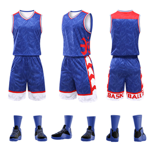 Conjunto de Camiseta y Pantalones Cortos de Baloncesto Personalizados por el Fabricante, Uniformes Estilo Equipo de Liga para Entrenamiento y Uso por los Aficionados - Product Image 6
