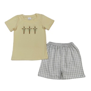 Set di 2 Pezzi RTS per Pasqua 'Lui è Risorto' per Bambini, T-shirt e Pantaloncini in Cotone e Spandex, Abbigliamento all'Ingrosso per Ragazzi - Product Image 1