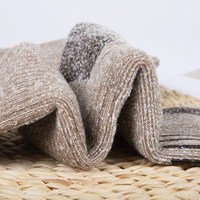 Chaussettes thermiques de haute qualité en tricot épais pour la randonnée en plein air l'hiver Chaussettes de ski athlétiques avec logo personnalisé en laine mérinos