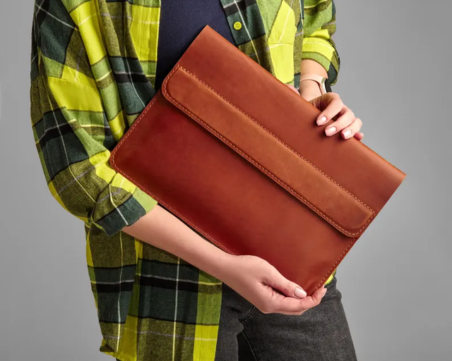 Wholesale Personalized 14 Inch Genuine Leather Laptop Sleeve Custom Name Mac Book Sleeve Case Inner Pocket