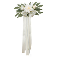 Bouquet de fleurs artificielles en soie moderne et romantique pour décoration de chaise de mariage en extérieur avec logo personnalisé – Fournisseur