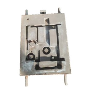 Pièces en aluminium coulé sur mesure de 30 cm, usinées par moulage par gravité pour applications robotiques - Product Image 3