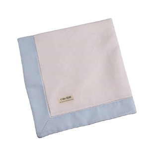 Décoration <span class=keywords><strong>de</strong></span> <span class=keywords><strong>table</strong></span> <span class=keywords><strong>de</strong></span> Noël <span class=keywords><strong>de</strong></span> mariage brodé N037-SB 20 "x 20" ourlet bleu ciel Ramie blanche échelle en <span class=keywords><strong>coton</strong></span> serviettes <span class=keywords><strong>de</strong></span> <span class=keywords><strong>table</strong></span> à ourlet - Product Image 1