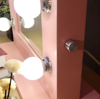 Miroir cosmétique contemporain à LED Miroir de coiffeuse en verre personnalisé Petit miroir de courtoisie en métal pour chambre de filles