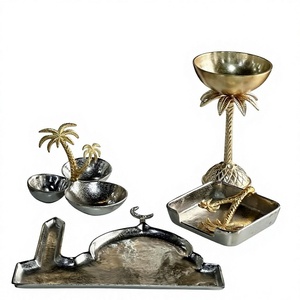 Juego de tazones de metal hechos a mano con forma de palmera, acabado en plata y oro, vajilla bohemia para servir en fiestas, bandejas decorativas. - Product Image 1