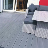Panneau de terrasse solide co-extrudé en WPC étanche en usine pour terrasse en composite WPC extérieur