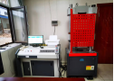 Máquina de Ensayo Universal Electrohidráulica Servocontrolada de 300kN, Equipo de Prueba de Tracción, Compresión y Flexión de Materiales Controlado por Computadora - Product Image 3