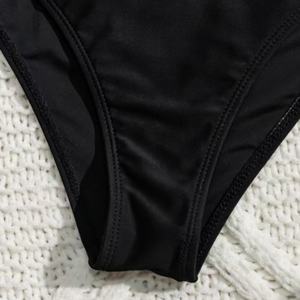 Maillot de bain bikini personnalisé 2023 pour femme grande taille avec découpes et cache-maillot intégré - Product Image 2