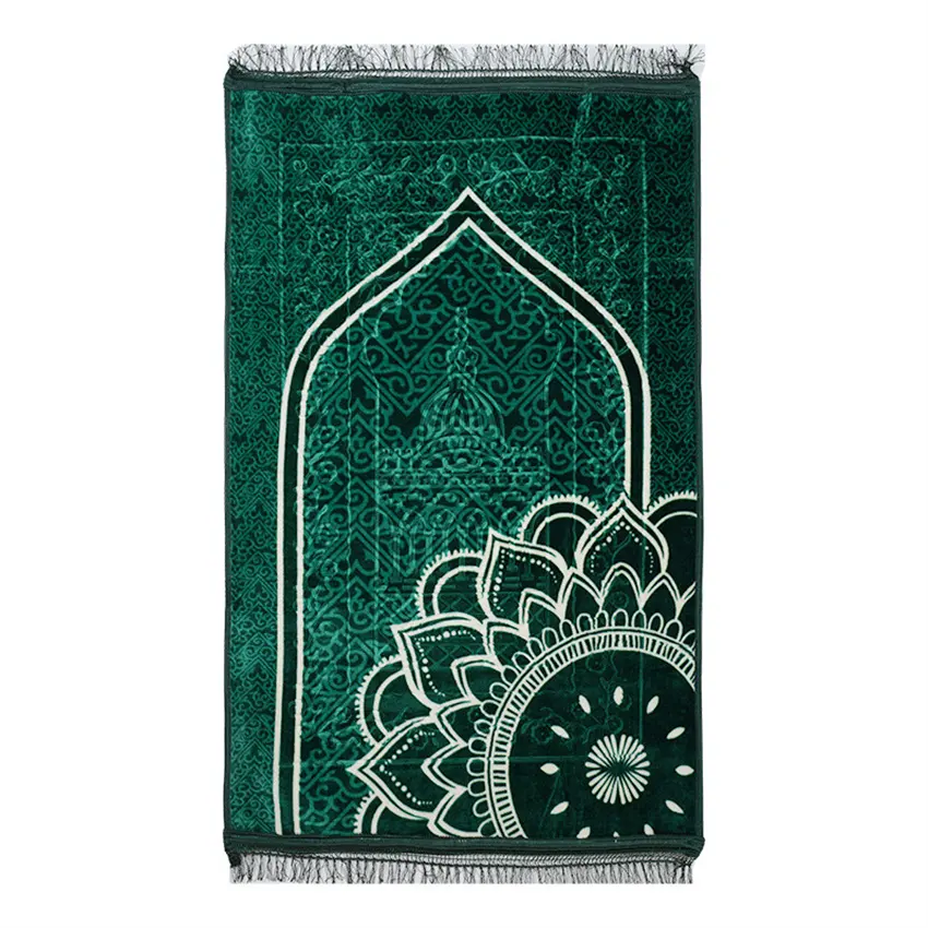 New Design Unique Flannel Thick Travel Islamic Prayer Mat rug carpet for Worship Musallah Prayer Rug Praying Mat