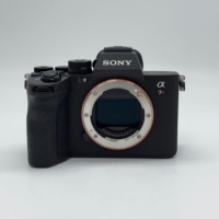Appareil photo hybride plein format Sony Alpha 7R V A7R5 en gros, 61,0 MP, autofocus IA, vidéo 8K, IBIS 8 fentes, fournitures professionnelles pour studio