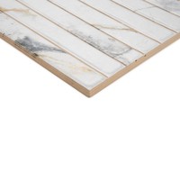 Baldosa Navona Calacatta Precortada de 35 x 35 con Acabado Mate y Bordes Irregulares